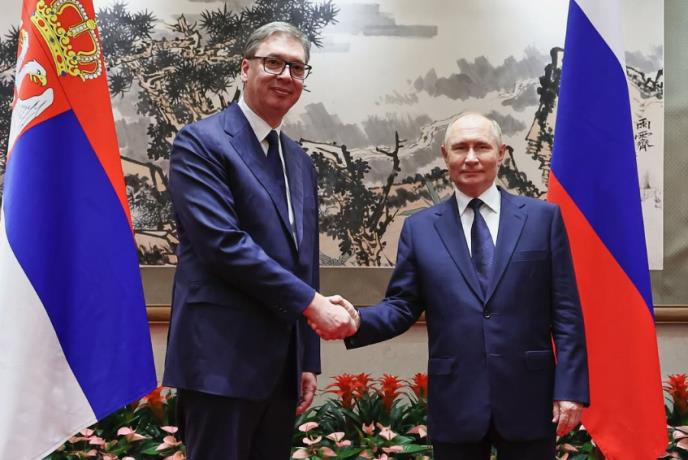 „Надам се да ће Вучић постати премијер“: Путин се ВЕЛИКИМ РЕЧИМА огласио о Србији и поздравио уздржан став Београда: Срби су силом подељен народ, то је НЕПРАВДА